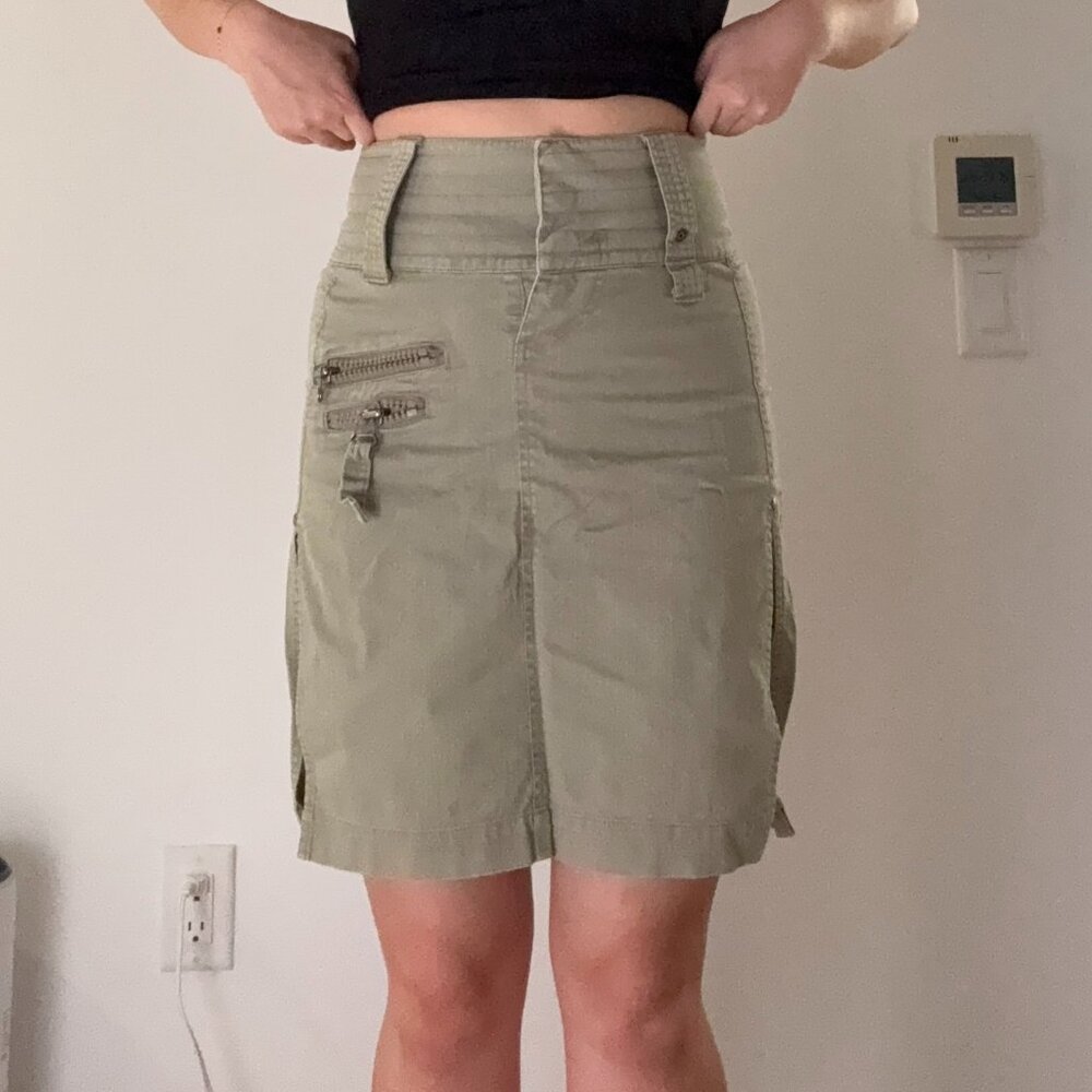 DIESEL - Vintage Cargo Skirt (Size 26 - Fits like S/M)